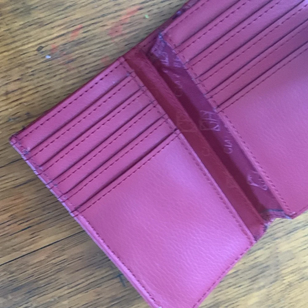 Red wallet - Picture 8 of 10